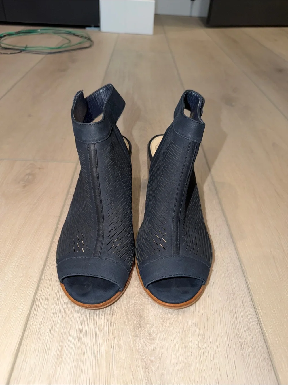 Vince Camuto Navy Open-Toe Laser-Cut Heeled Mules